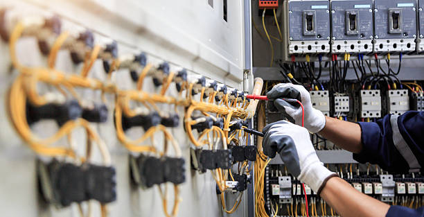 Professional Electrician technician working in Union City, MI